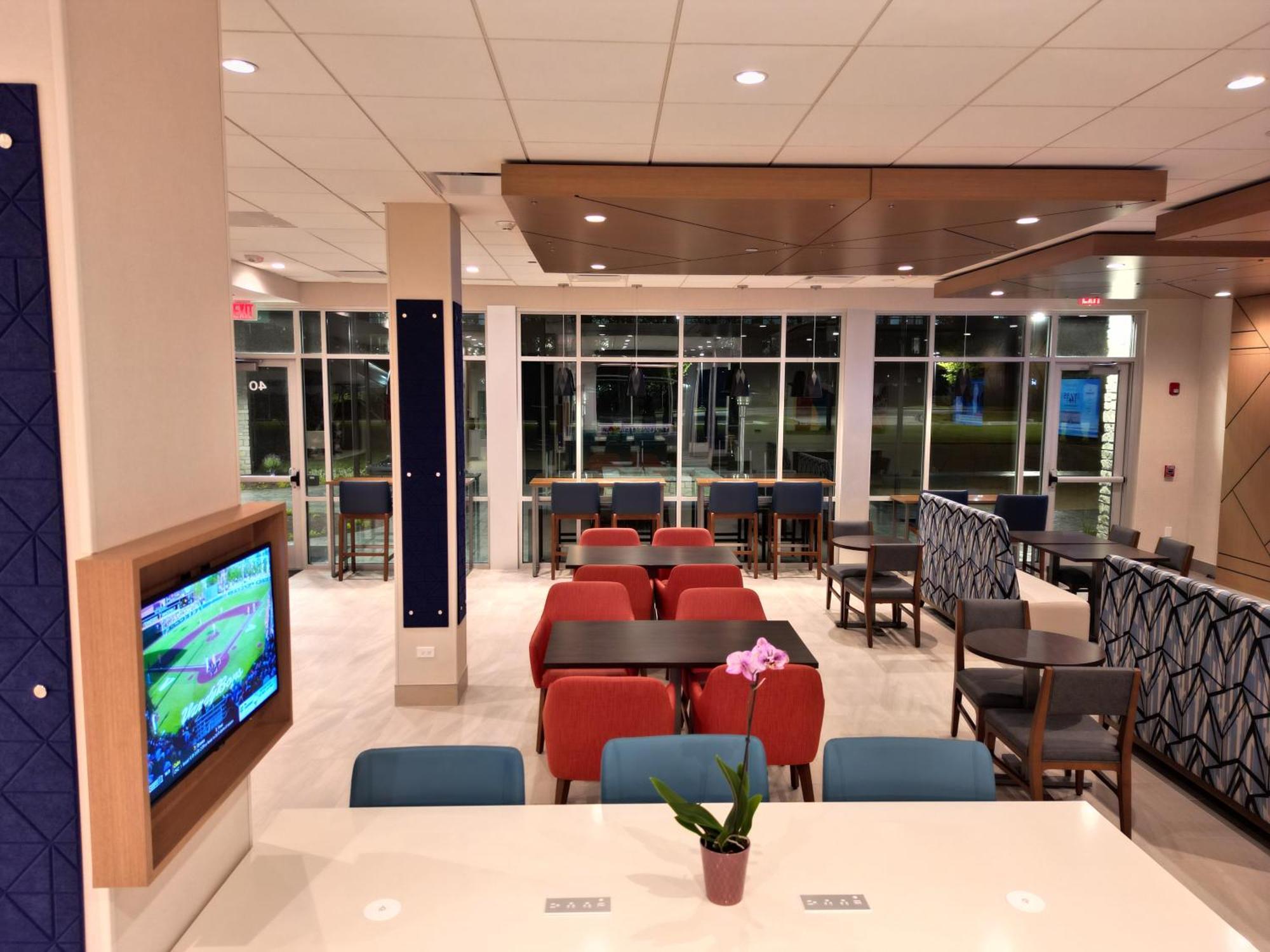 Holiday Inn Express & Suites Chicago Schaumburg By Ihg Eksteriør billede
