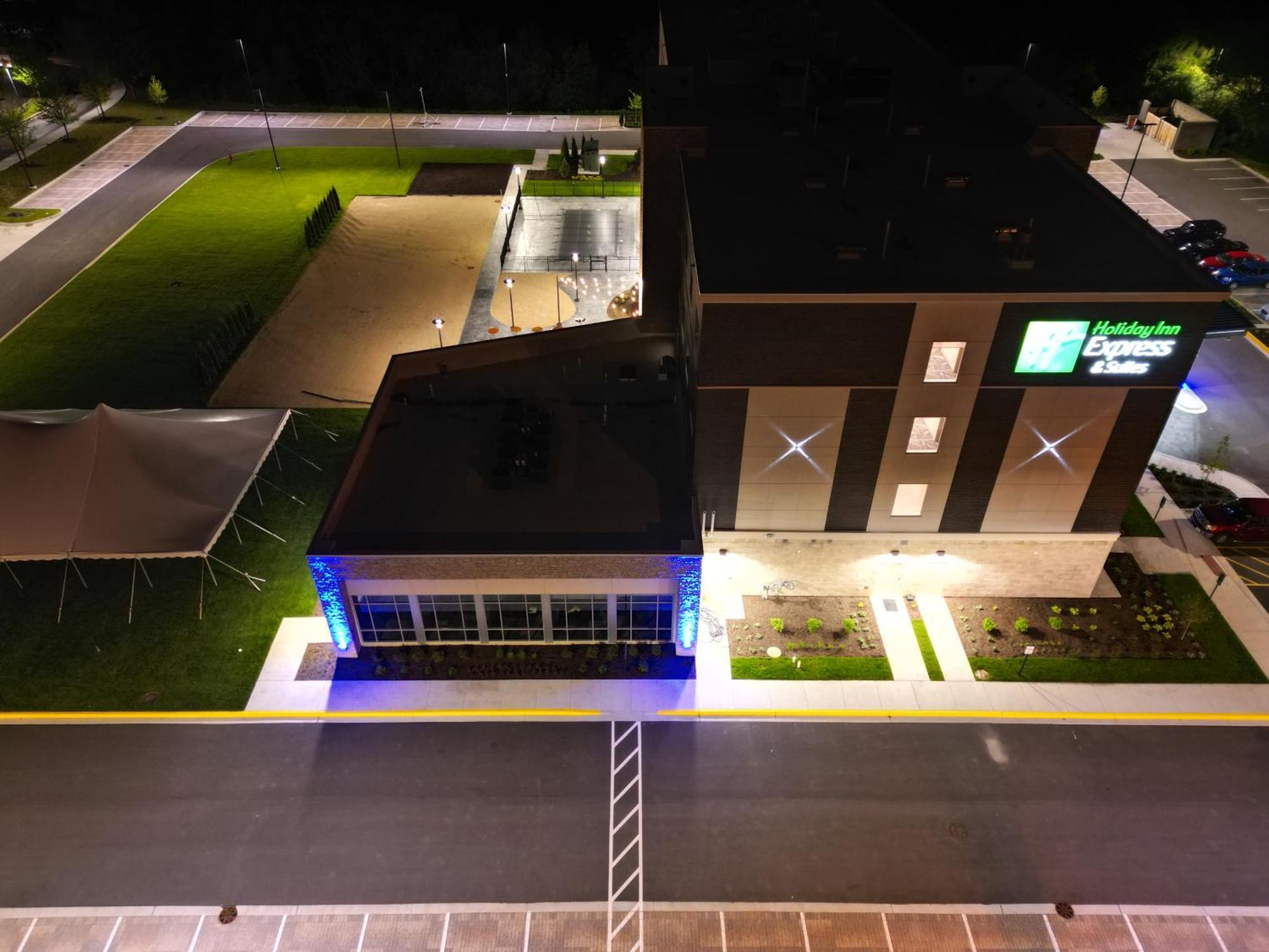Holiday Inn Express & Suites Chicago Schaumburg By Ihg Eksteriør billede