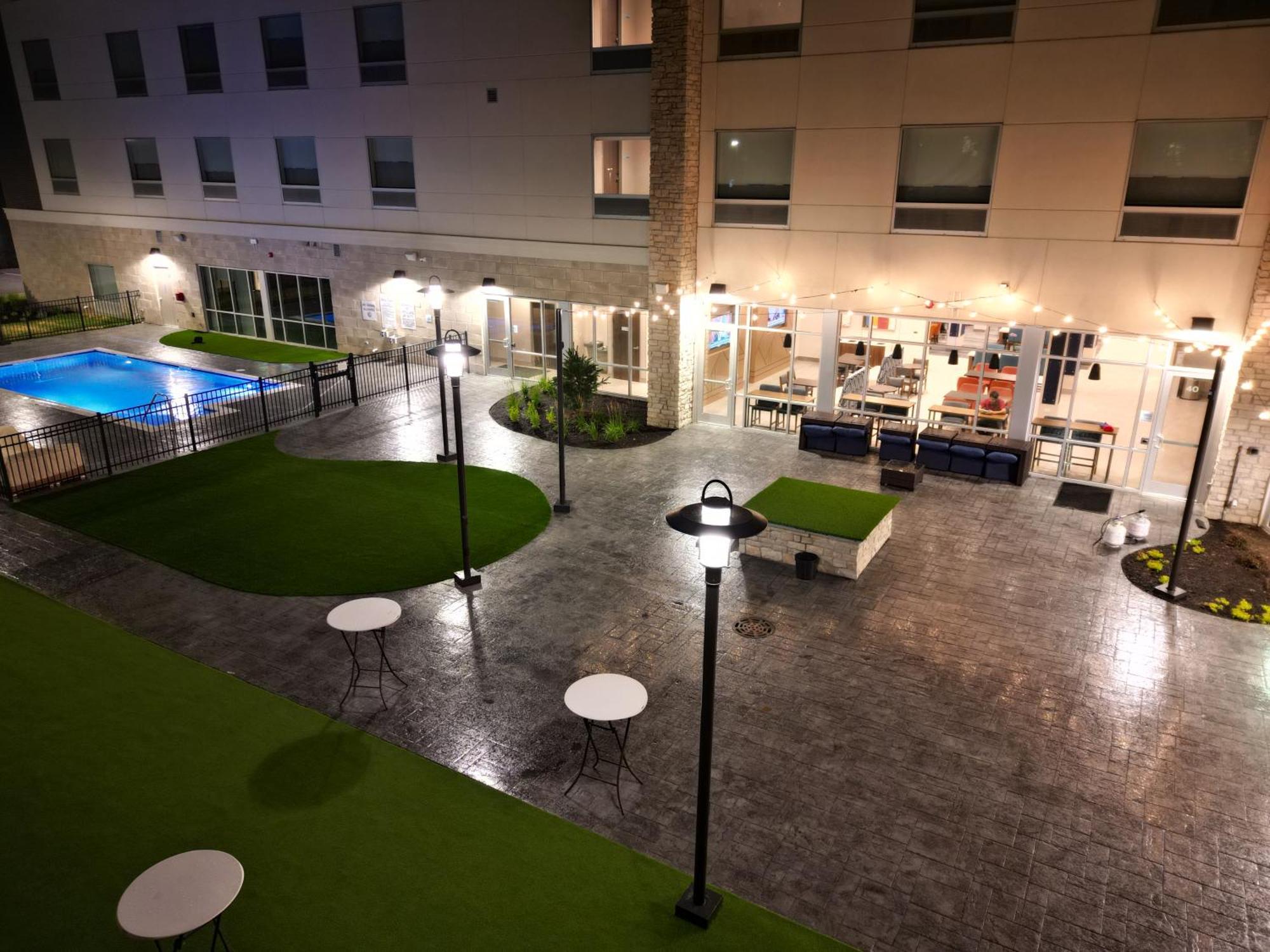 Holiday Inn Express & Suites Chicago Schaumburg By Ihg Eksteriør billede