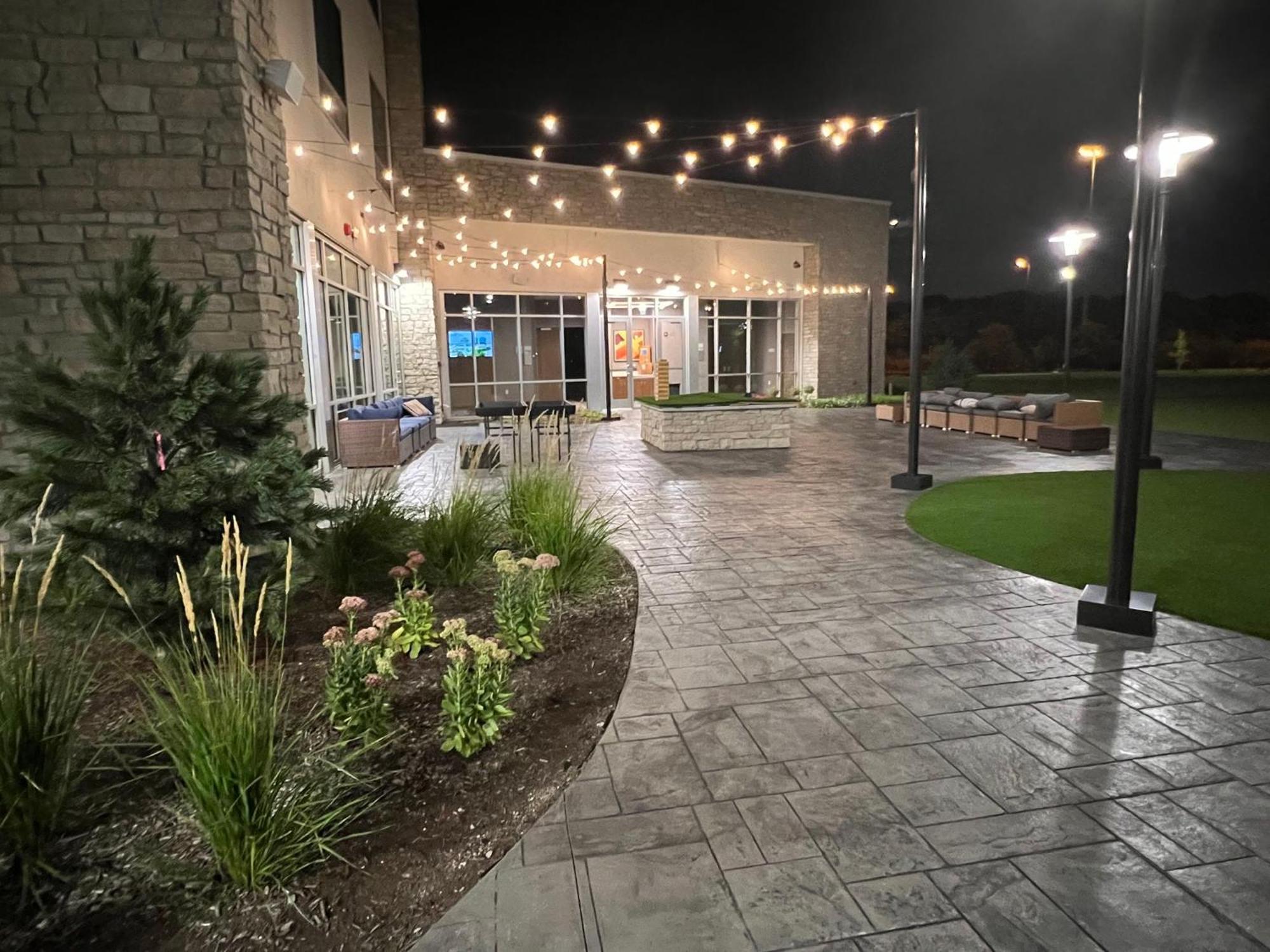 Holiday Inn Express & Suites Chicago Schaumburg By Ihg Eksteriør billede